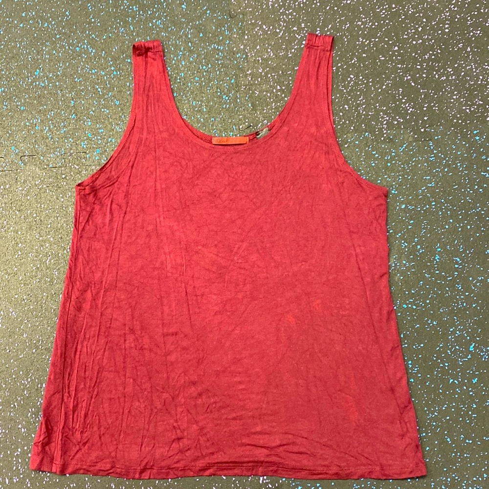 Buckle red vine colour top size M